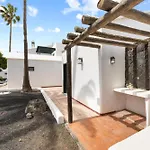 Villa Santa Rosa Tinajo By Escape